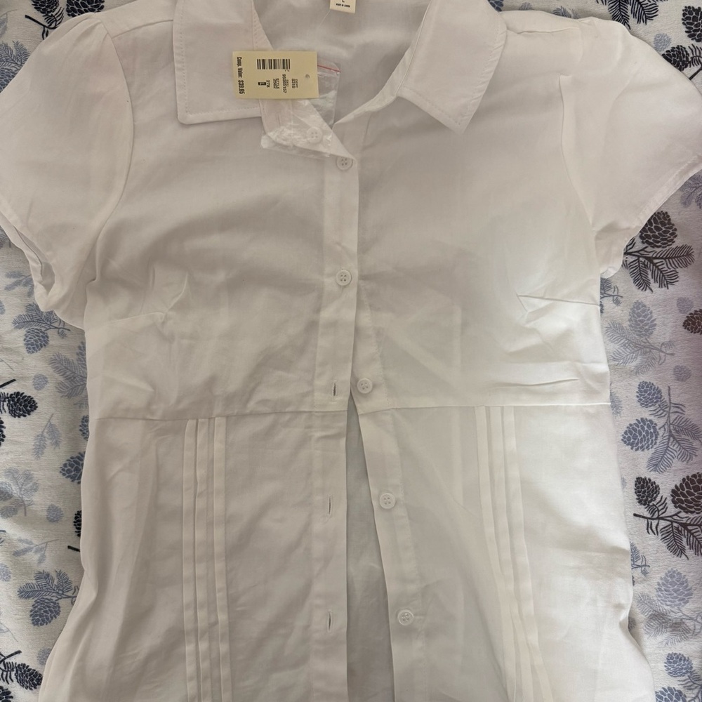 Aeropostale Classic White Button-Up Shirt
